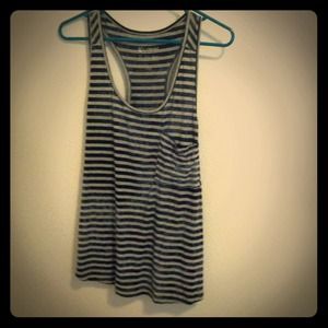 Long oversized tank with pocket