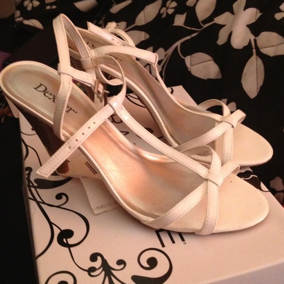 White heels - Picture 1 of 2