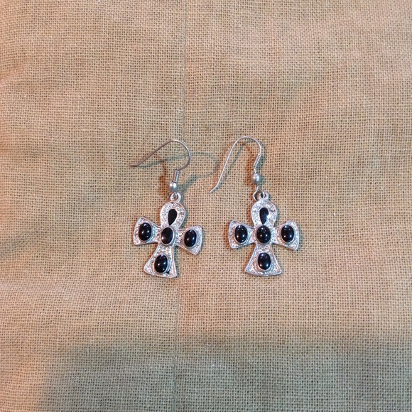 Sterling silver cross earrings!