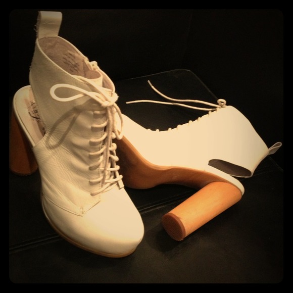 Jeffrey Campbell Havana lace up boots