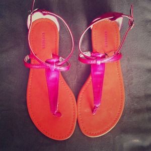 Express sandals