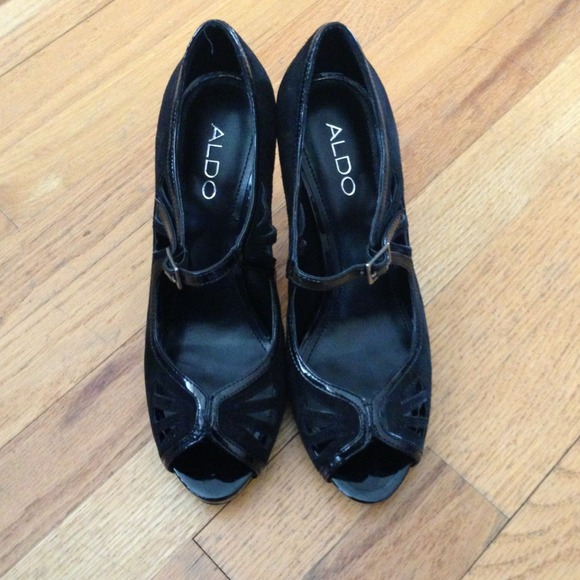 Price Reduced!! Aldo Ebbert heels