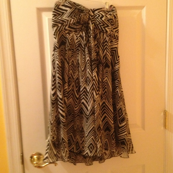 Reduced! Black and white express dress - Picture 1 of 3
