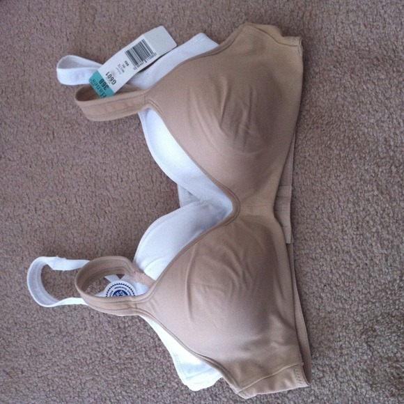 2 Brand New Wireless Bras! One WITH TAGS