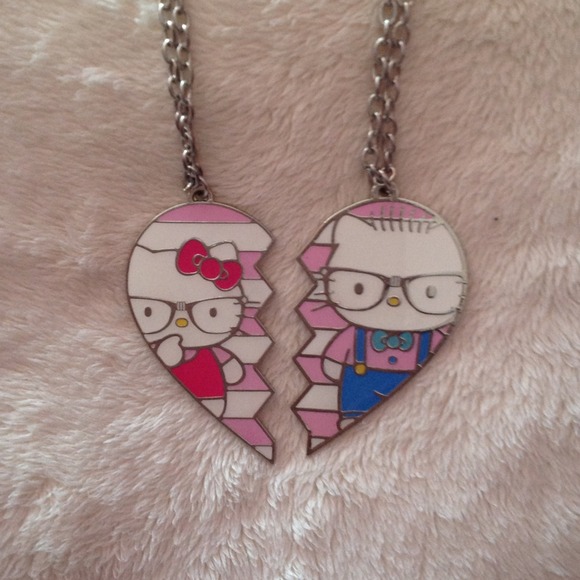 Matching Hello Kitty Necklaces 2025