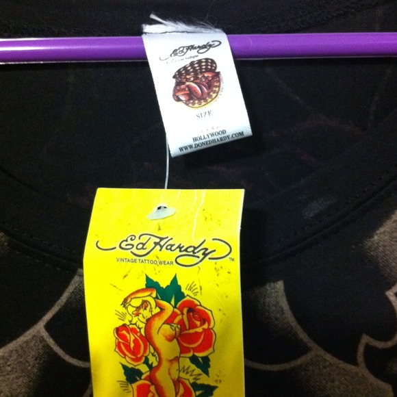 Ed Hardy T-shirt - Picture 3 of 3