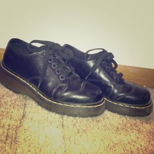 Black doc martens size 7 mens 9 womens