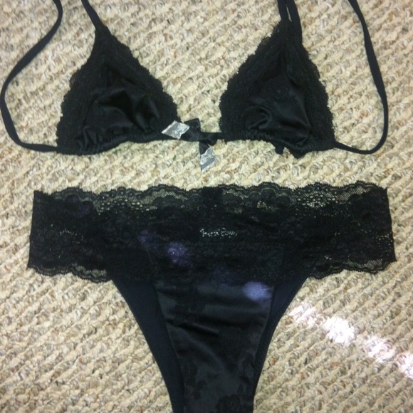 SOLD***BEACH BUNNY BLACK LACE FLORAL BIKINI!