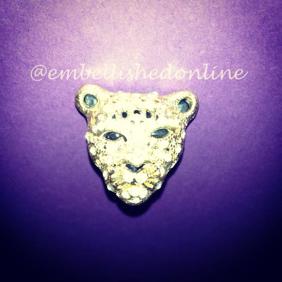 Cheetah head adjustable ring.