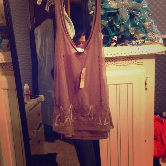 Tank nwt