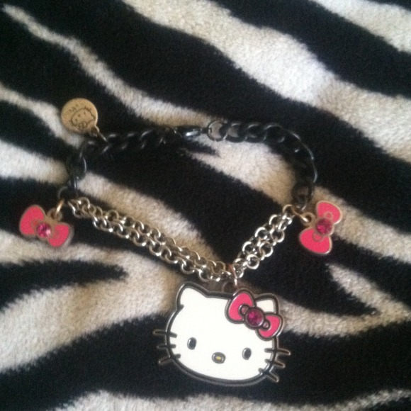 Hello kitty braclet