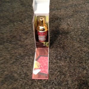 SOLD Benefit Something About Sofia perfume