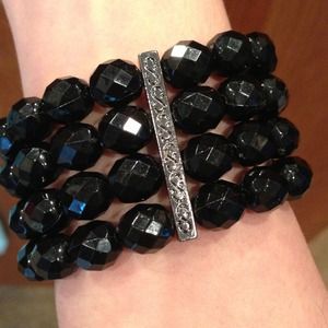 Black bead stretchy bracelet