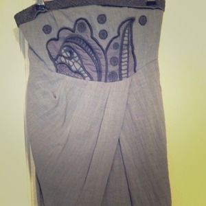 Strapless grey dress. Comes above knee