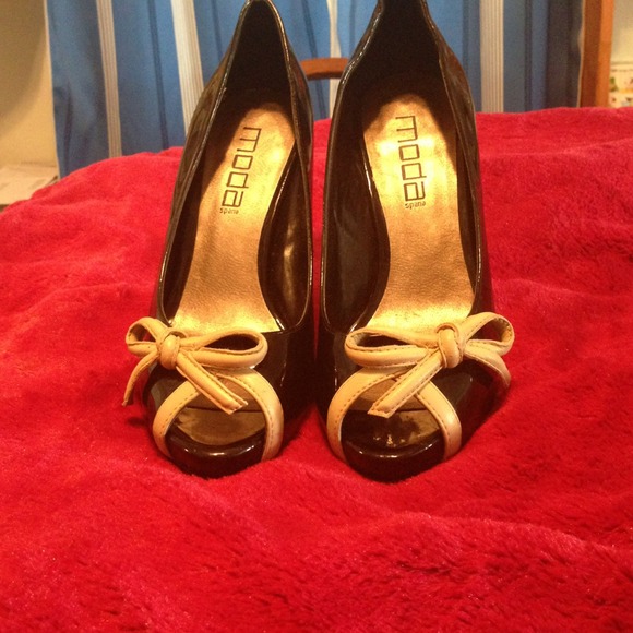 💥👇**Reduced** Super cute and sexy heels!