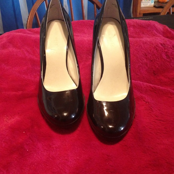 💥REDUCED!💥Nine West heels! Very comfy!