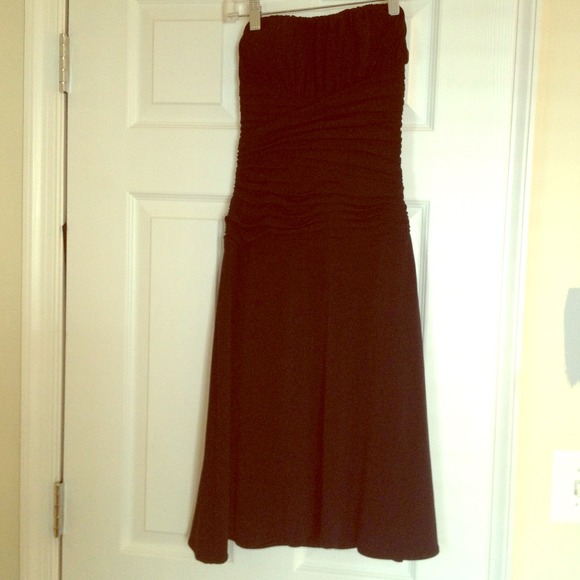 Gorge ruched strapless dress