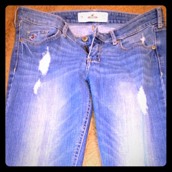 Sold!!! Hollister size 5 medium wash straight leg