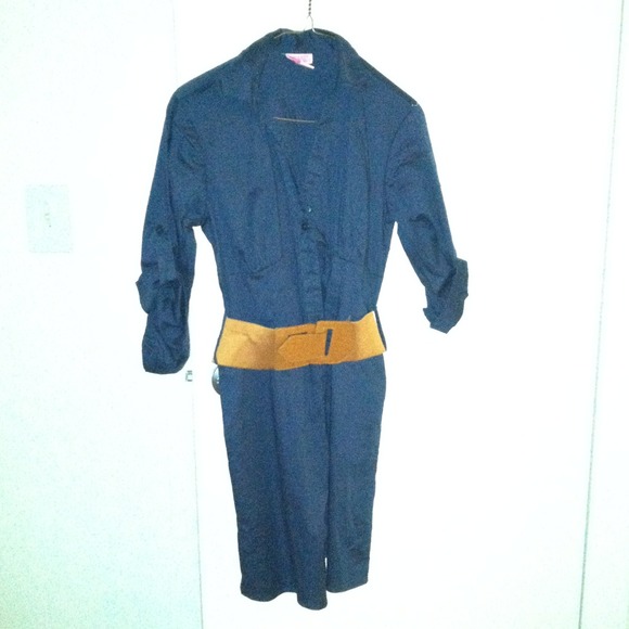 She's cool navy blue dress.