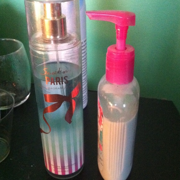 Bath and Body works "sweet on Paris"