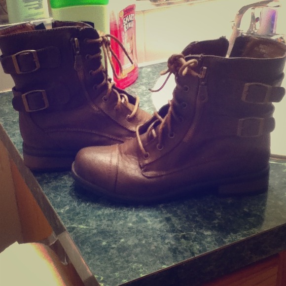 ❗REDUCED❗Combat Boots