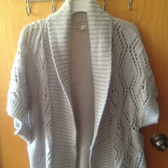 Sweater vest