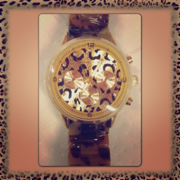 ⌚Michael Kors inspired leopard & gold watch
