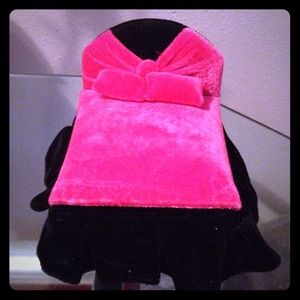 SOLD Brand new jewerly holder bed shape