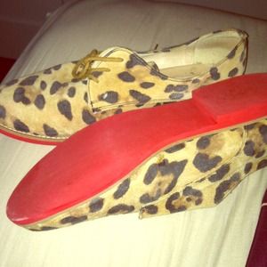 ✋Reserved! Steve Madden Leopard Print Shoes