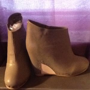 Leather wedge ankle bootie boots size 6.5
