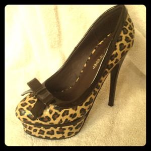 Leopard print shoes.. And dress