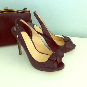 Ivanka Trump slingback peep toe pumps with bow