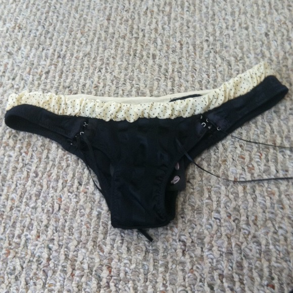 SOLD***BEACH BUNNY CORSET LIKE BOTTOMS!!!
