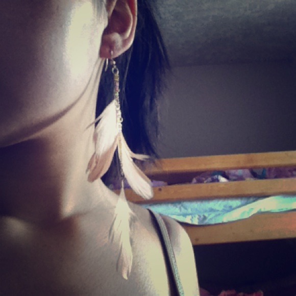 Cute feather earrings