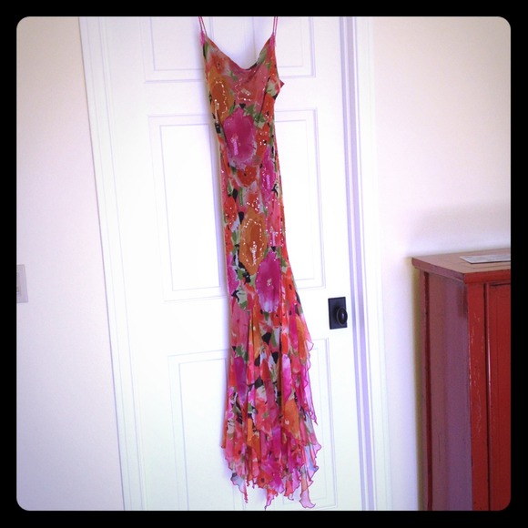 Cache dress