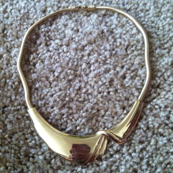 Jewelry - For RIA.  Antique statement necklace