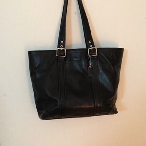 Authentic Coach Classic Black Leather Tote Bag
