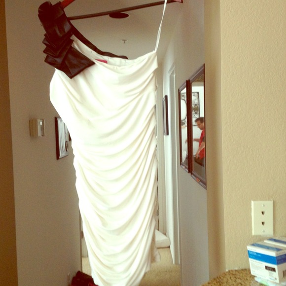White Skrunchy Dress w/ black trim