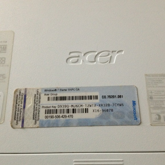SOLD SOLD Acer aspire one smaller laptop - Picture 3 of 3