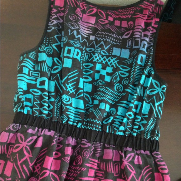 Funky top - Picture 3 of 3