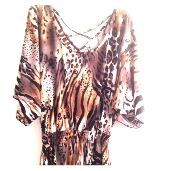 REDUCED!!!! HALF OFF!  Roommates animal print top