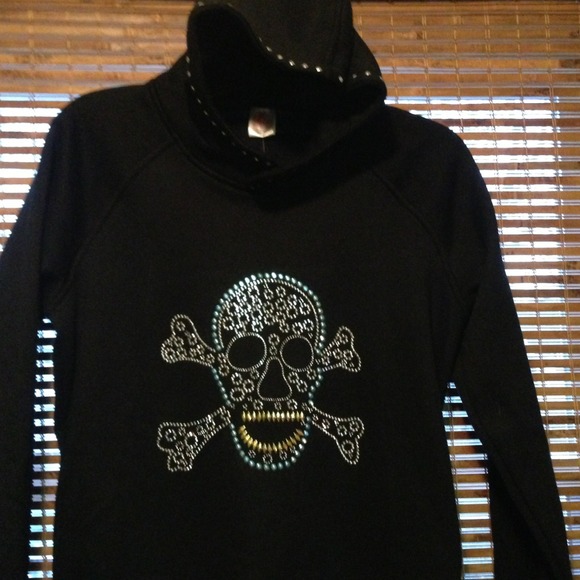 Boutique Tops - SOLD pwilsonUnique skull hoodie. Cute & trendy