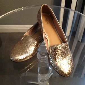 SOLD - New Gold Glitter flats