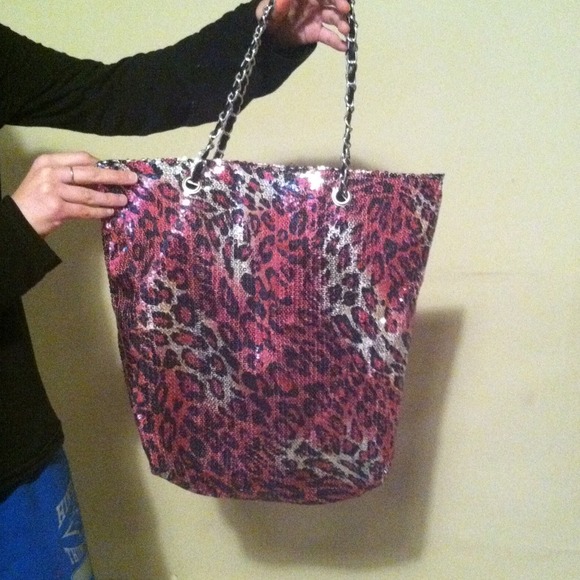 Purse - Picture 2 of 4