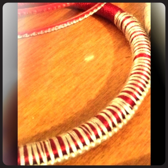 REDUCED!💥Bangles- red w/ white metallic & 3 Red!
