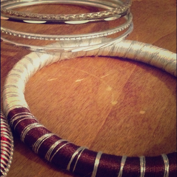 REDUCED!💥Brown, White, & Silver Metallic Bangles