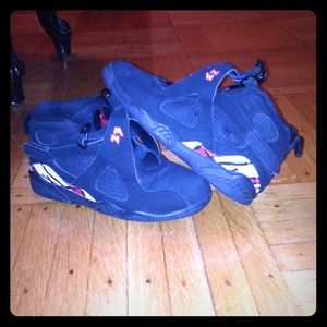 ✨REDUCED✨ Authentic Retro 8s