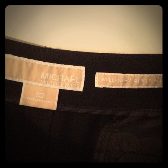 Michael Kors Pants - 🌺Bundle🌺Michael Kors pants and top