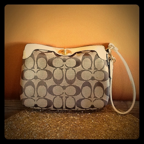 Authentic Large Coach Wristlet