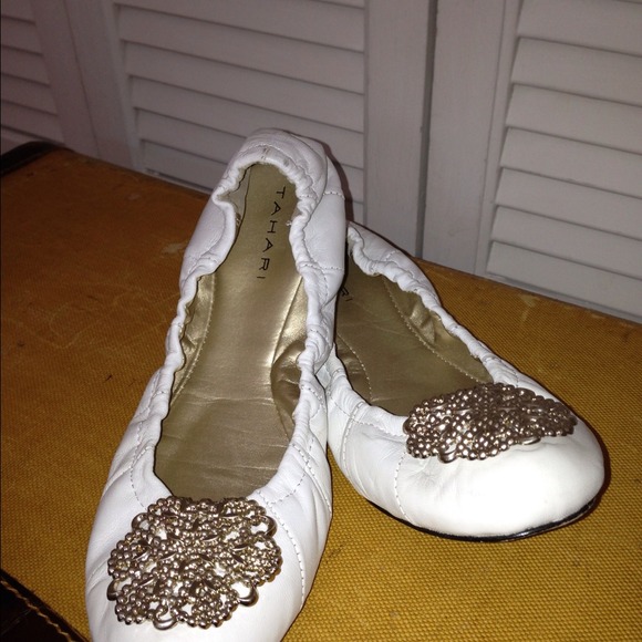 Tahari white flats